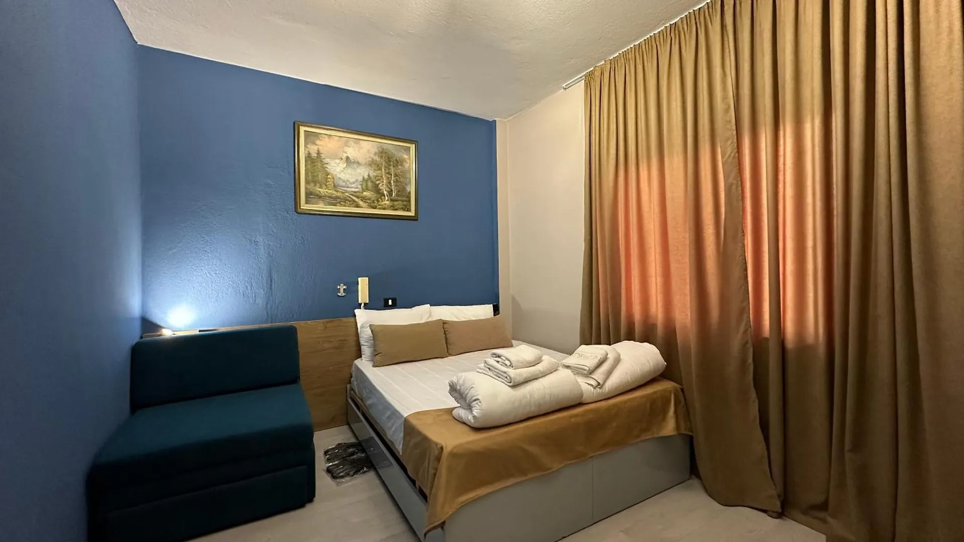 Villa Cabare Apartments&Rooms Dıraç