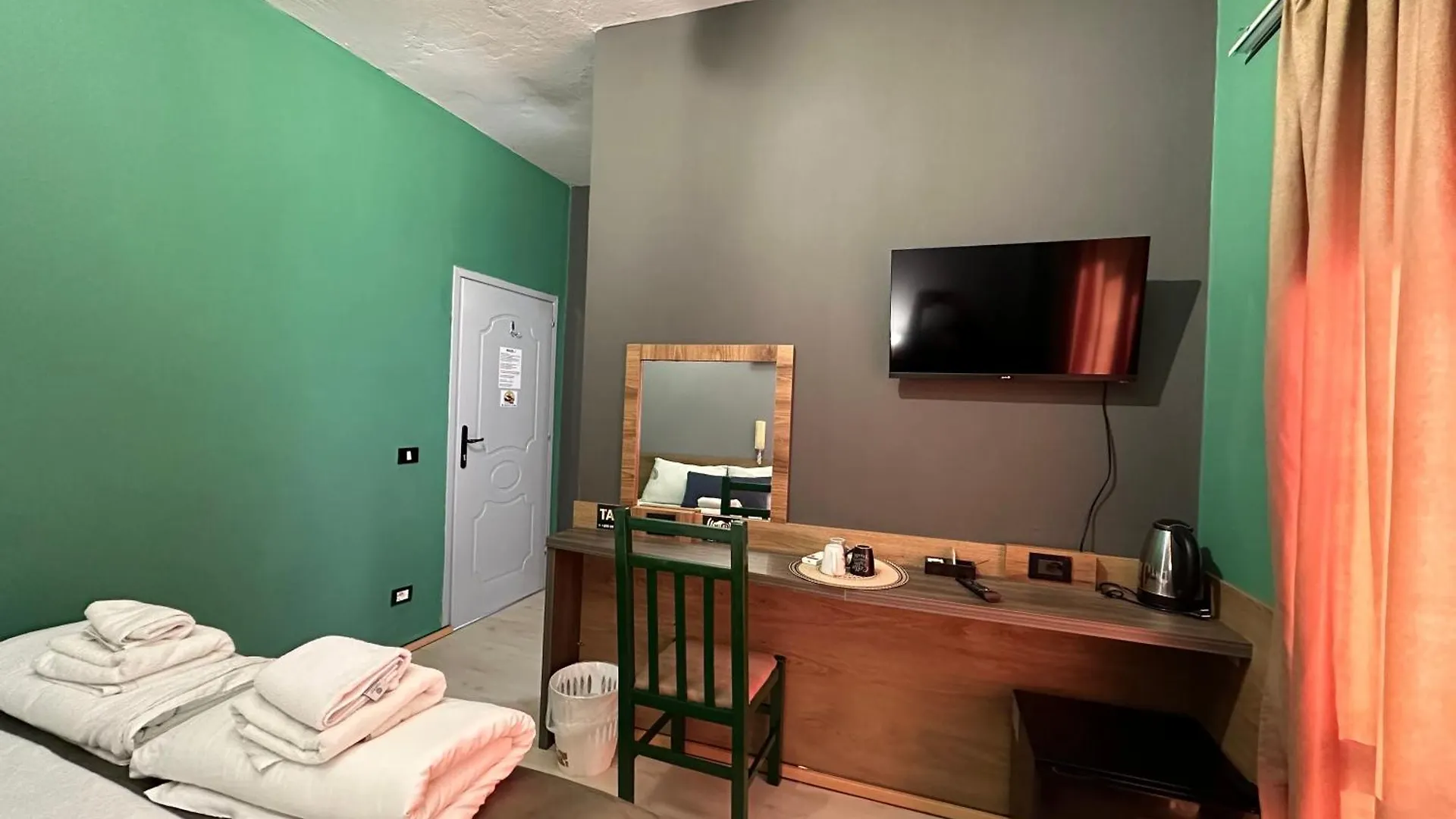Villa Cabare Apartments&Rooms Durres 0*,  Albania