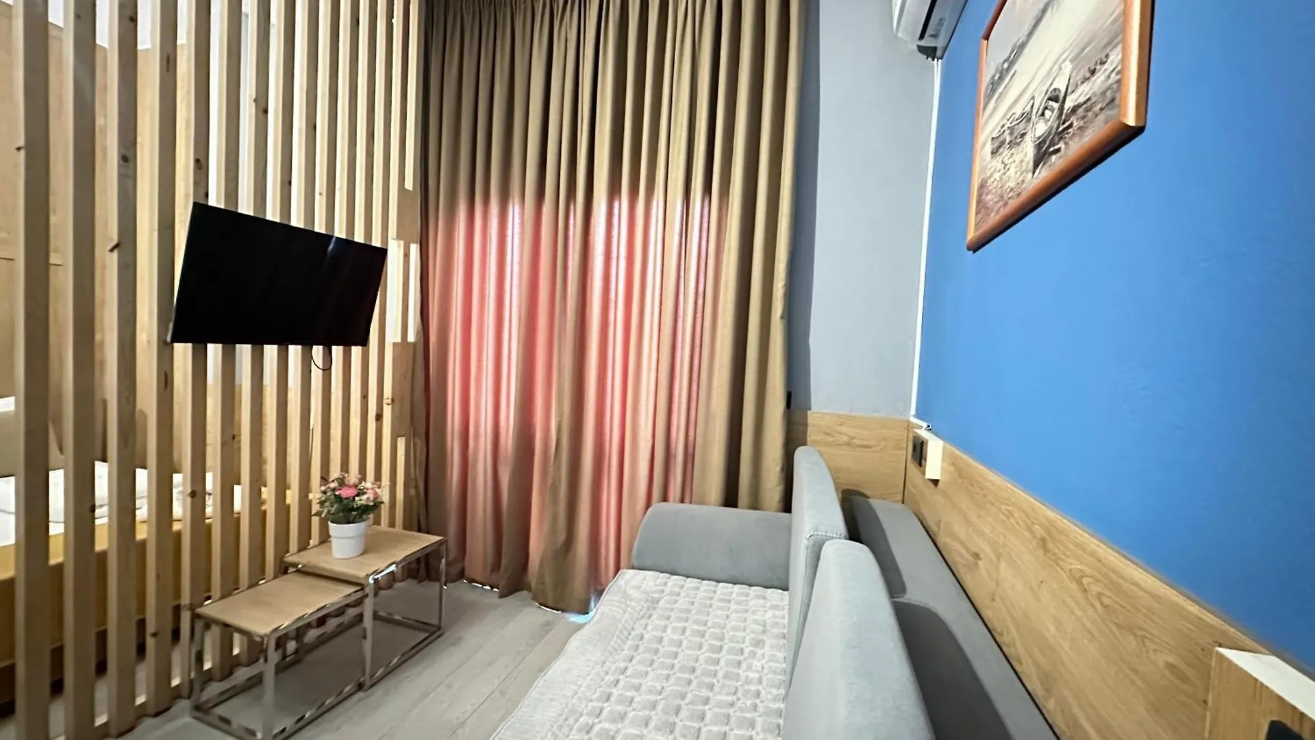 Villa Cabare Apartments&Rooms Dıraç 0*,  Arnavutluk