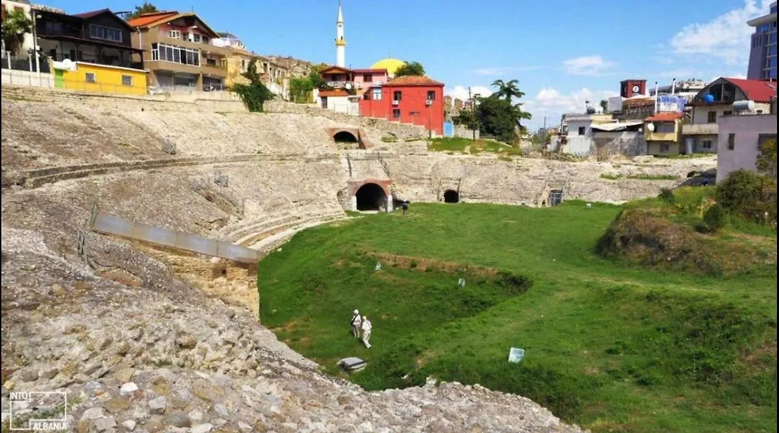Villa Cabare Apartments&Rooms Dıraç
